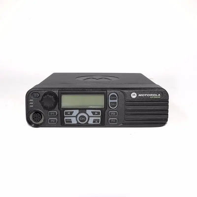 خرید موتورولا DM4400 VHF/UHF رادیو گیرنده خودرو 5W 50km Range ساخت آنلاین