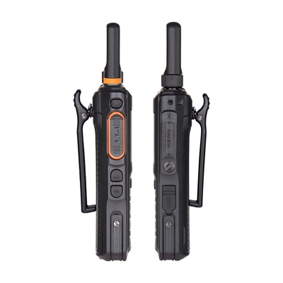 INRICO T640A POC راه دور دو طرفه رادیو 15 ساعت زمان صحبت حالت DMR POC راه دور دو طرفه رادیو IP54 درجه بندی طراحی بسیار نازک قابل حمل با آنتن داخلی
